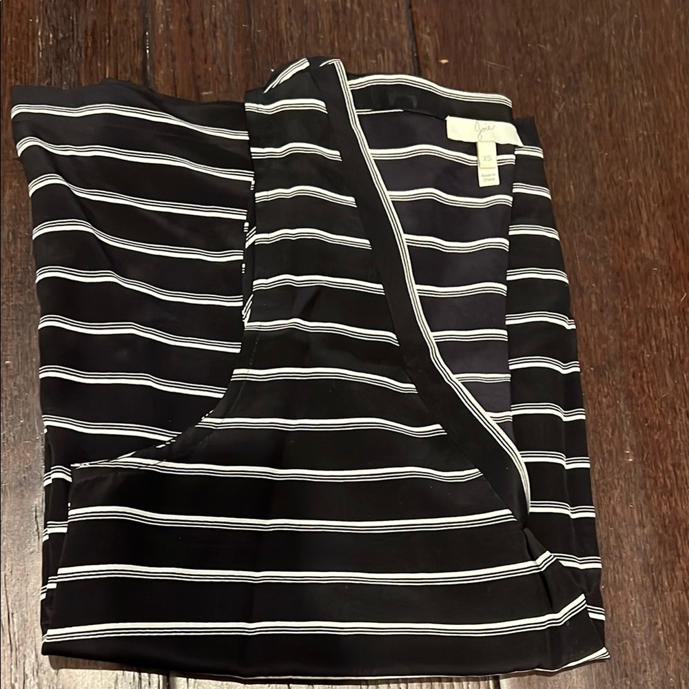 Joie silk Black and White Asymmetrical top